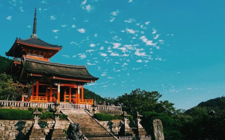 Alla scoperta della cultura e della tradizione di Kyoto, la città dei templi e delle geishe 8 temple